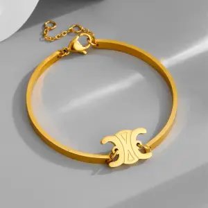 Elegant Butterfly Inspired Stainless Steel Gold Bracelet