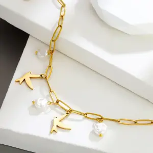 Gold Plated Bird & Pearl Charm Anklet – Elegant Chain Jewelry for Women