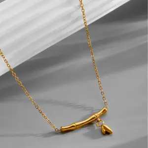 Elegant Bamboo Pendant Necklace